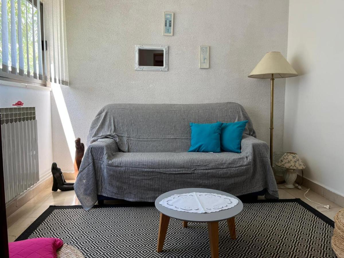 ילסה Apartment With Swimming Pool מראה חיצוני תמונה