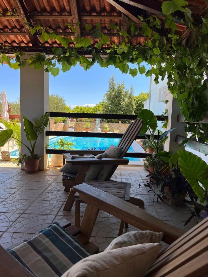 ילסה Apartment With Swimming Pool מראה חיצוני תמונה